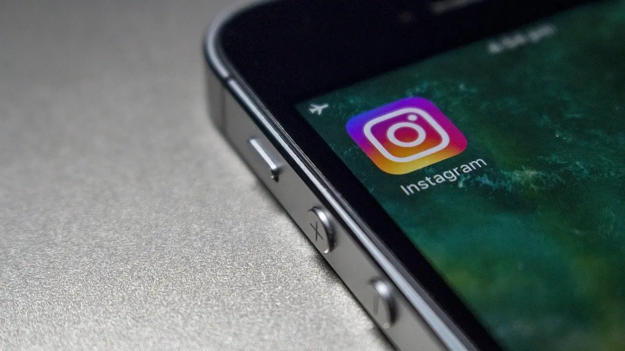Ilustrasi instagram