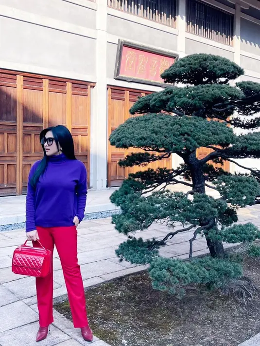 (Instagram/princessyahrini)