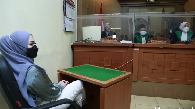 [Fimela] Nathalie Holscher