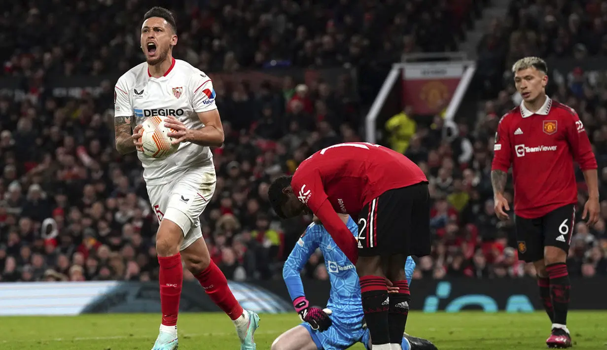 <p>Sevilla akan bertemu lagi Manchester United pada leg kedua. Tanpa regulasi gol tandang, kedua tim wajib menang untuk melaju ke babak selanjutnya. (AP Photo/Dave Thompson)</p>