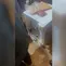 Tim gabungan Kortastipidkor Polri dan Ditreskrimsus Polda Metro Jaya menemukan sebuah brankas berisi uang dalam mata uang asing saat menggeledah Kafe de'Clan pada Rabu (8/7/2026).