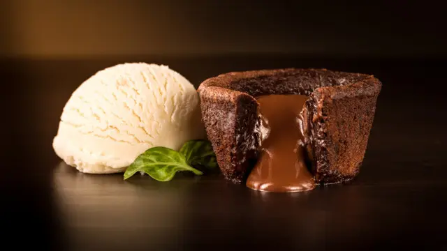 Gambar Ilustrasi Es Krim dan Kue Coklat