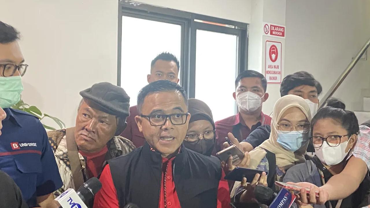 Anas menjelaskan ada beberapa perubahan mendasar. Pertama terkait transformasi rekrutmen dan jabatan ASN. Dia pun menyebut&nbsp; bahwa UU ini akan memberikan ruang rekrutmen ASN lebih fleksibel.