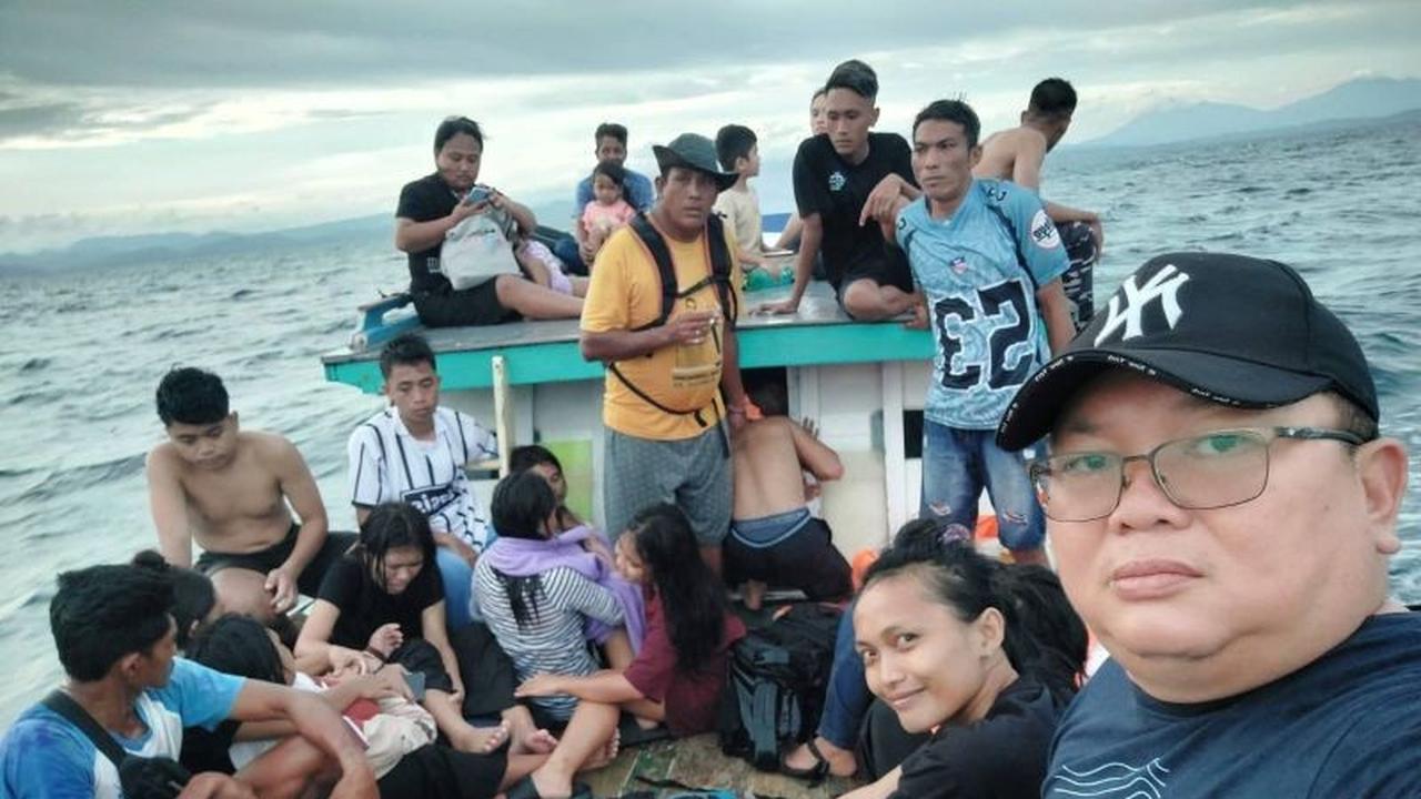 Dek Kapal Penumpang Ambruk di Likupang, Evakuasi Penumpang Kapal Baitani Berlangsung Dramatis