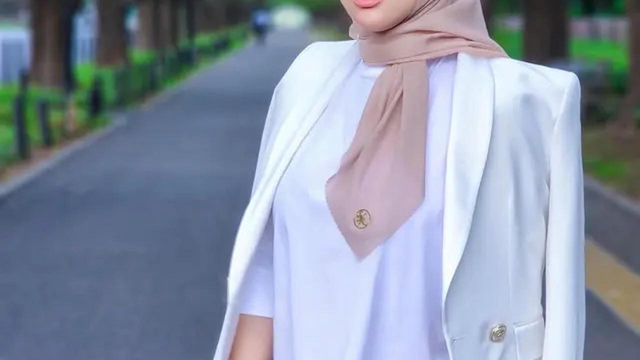 7 Outfit Syahrini dengan Blazer, Inspirasi Gaya Trendi dan Elegan