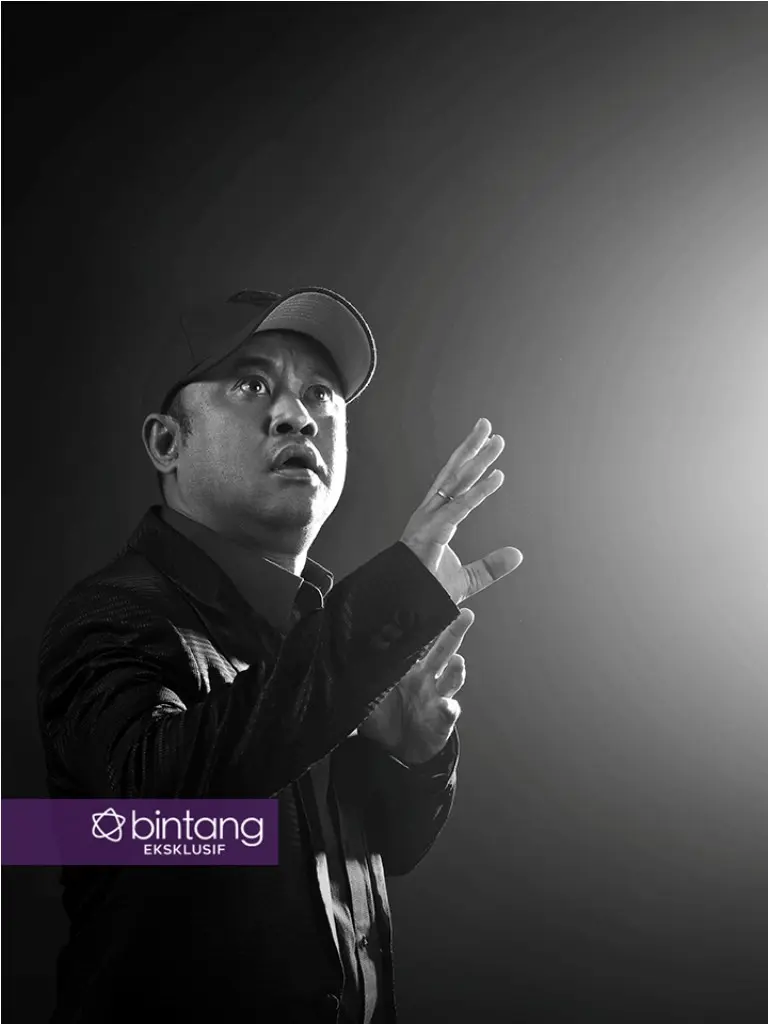 Rizal Mantovani tampilkan horor yang beda di film Gerbang Neraka. (Fotografer: Bambang E. Ros, Stylist : Indah Wulansari, Digital Imaging: Muhammad Iqbal Nurfajri/Bintang.com)