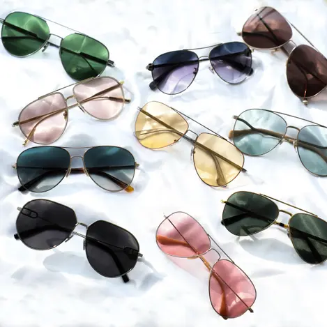 Melihat Tren Kacamata Aviator yang Menginspirasi Brand Fashion Dunia -  Fashion Fimela.com