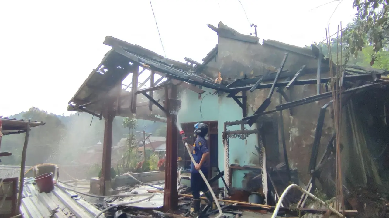 Kebakaran hanguskan rumah di Sukabumi