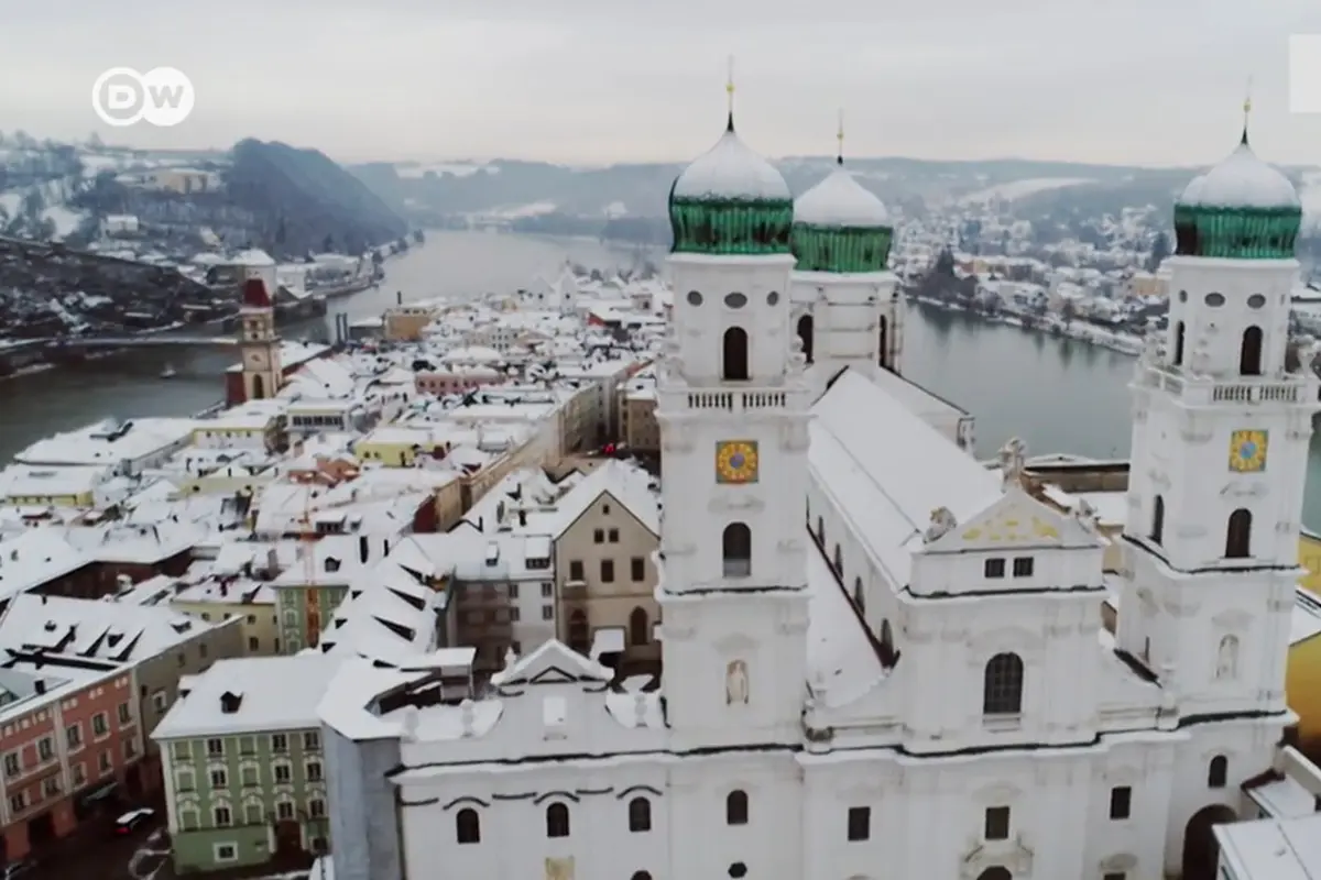 Penampakan Katedral ST Stephen yang berdiri pada abad ke-17 di Passau, Jerman. Sumberfoto: DW English