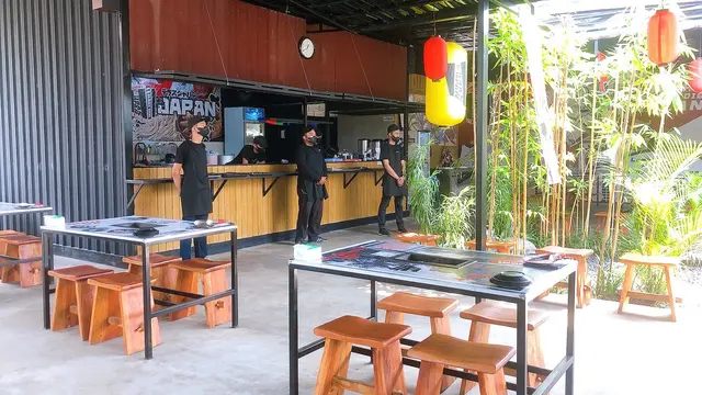 Usung Konsep Street Food