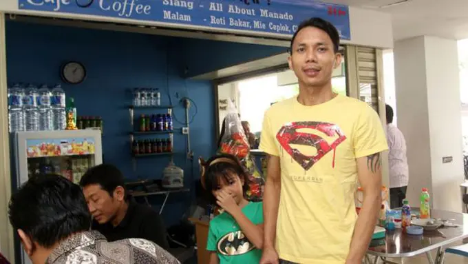 Mencicipi Hidangan Lezat Khas Manado di Resto Milik Norman Kamaru