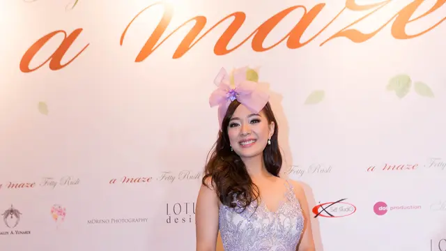 Sederet Selebriti Tanah Air Ramaikan Annual Fesyen Show Fetty Rusli