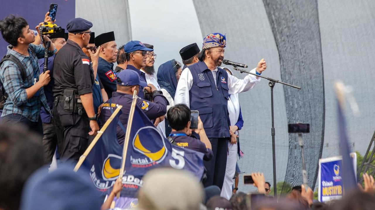 VIDEO: Pidato Menggelegar Surya Paloh Soal Ideologi Pancasila "Dia Jadi Barang Rongsok..."