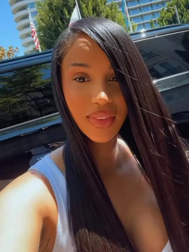 Cardi B Bocorkan Rahasia Rambut Berkilaunya, Keramas Pakai Air Rebusan Bawang