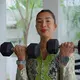Jennifer Bachdim Kenakan Kebaya saat Workout untuk peringati Hari Kartini. [@jenniferbachdim]
