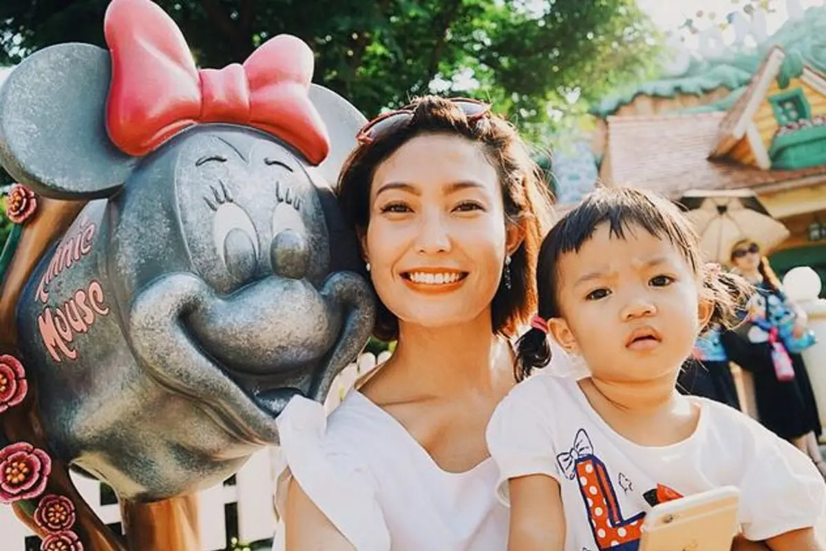 Ayu Dewi dan Aqilah