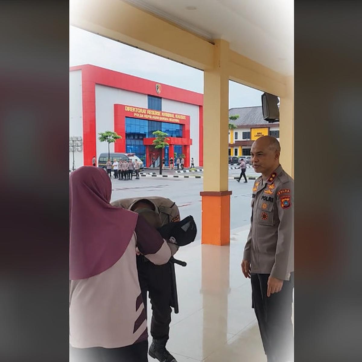 Sama-Sama Tugas di Polda, Ibu Petugas Kebersihan Anaknya Anggota Polisi Sampai Didatangi Jenderal Polri