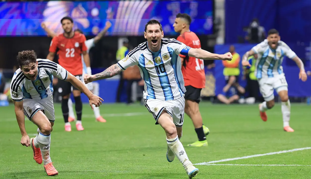 Pemain Argentina Lionel Messi melakukan selebrasi  selama pertandingan babak 16 besar Piala Dunia FIFA 2026 antara Argentina dan Mesir di Stadion Atlanta di Atlanta, Georgia, Senin, 7 Juli 2026  (AFP/ Getty Images/ Elsa)