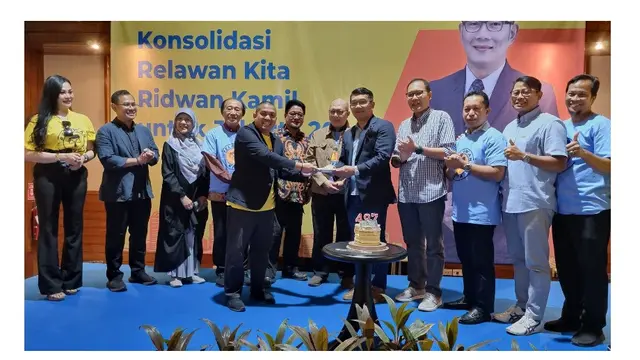 Kelompok Relawan Kita (RK) siap memperjuangkan Ridwan Kamil menjadi bakal calon gubernur Jakarta (bakal cagub Jakarta) pada Pemilihan Kepala Derah atau Pilkada 2024 melaksanakan konsolidasi bertepatan dengan HUT ke-497 Jakarta.