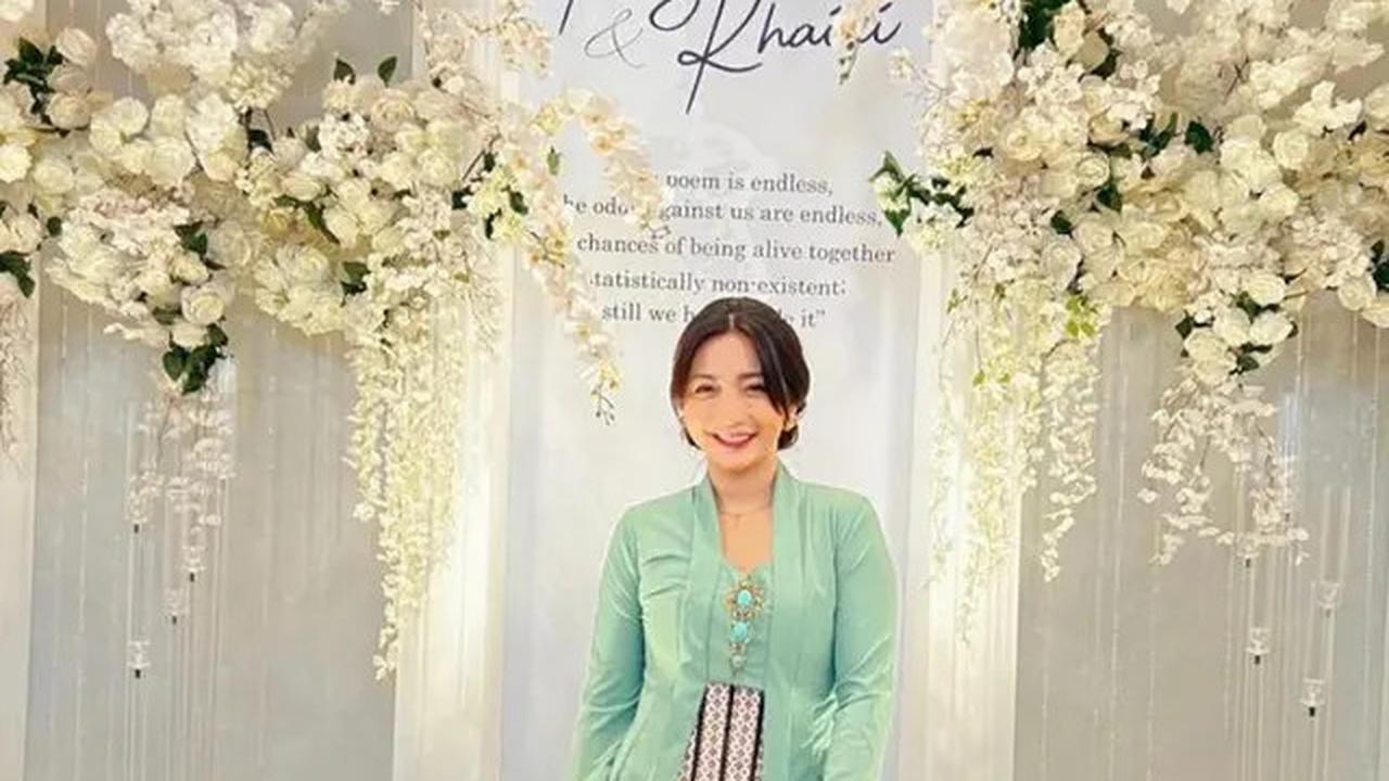 Kebaya Tosca untuk Penampilan Memukau, 4 Inspirasi dari Kahiyang Ayu hingga Tina Toon