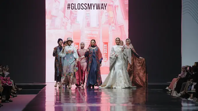 Tampilan Bibir Sehat dengan Warna Intens Jadi Tren Kosmetik Halal di Jakarta Muslim Fashion Week 2024