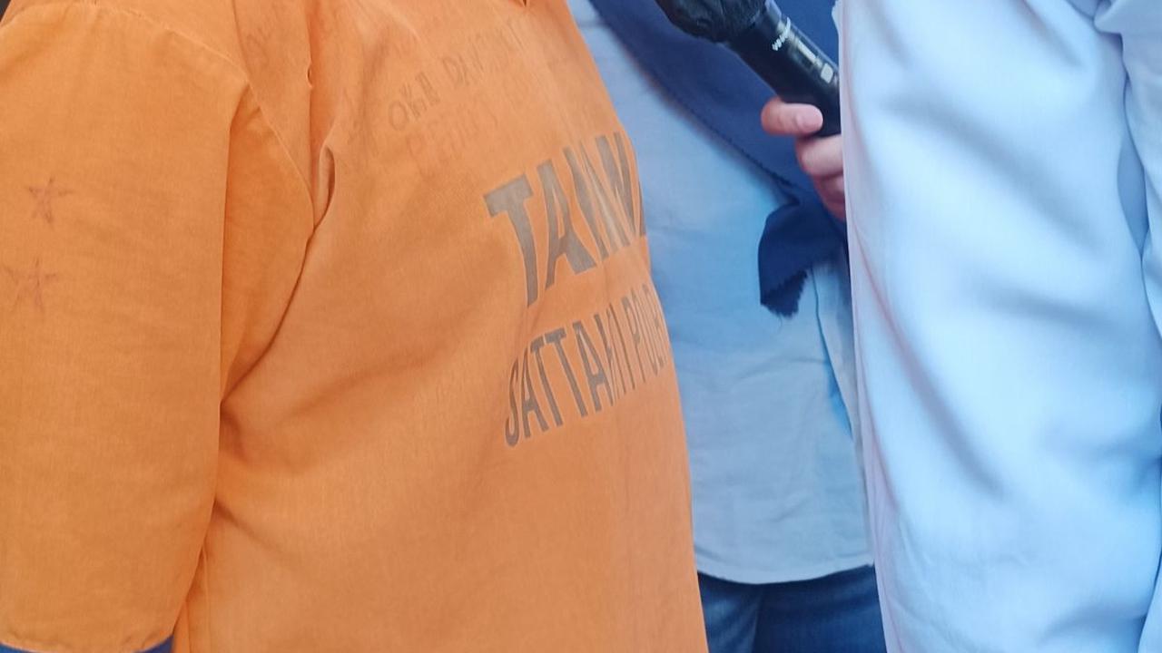 Penjual Es Kelapa Muda di Malang Tega Jual Istri untuk Layani Threesome