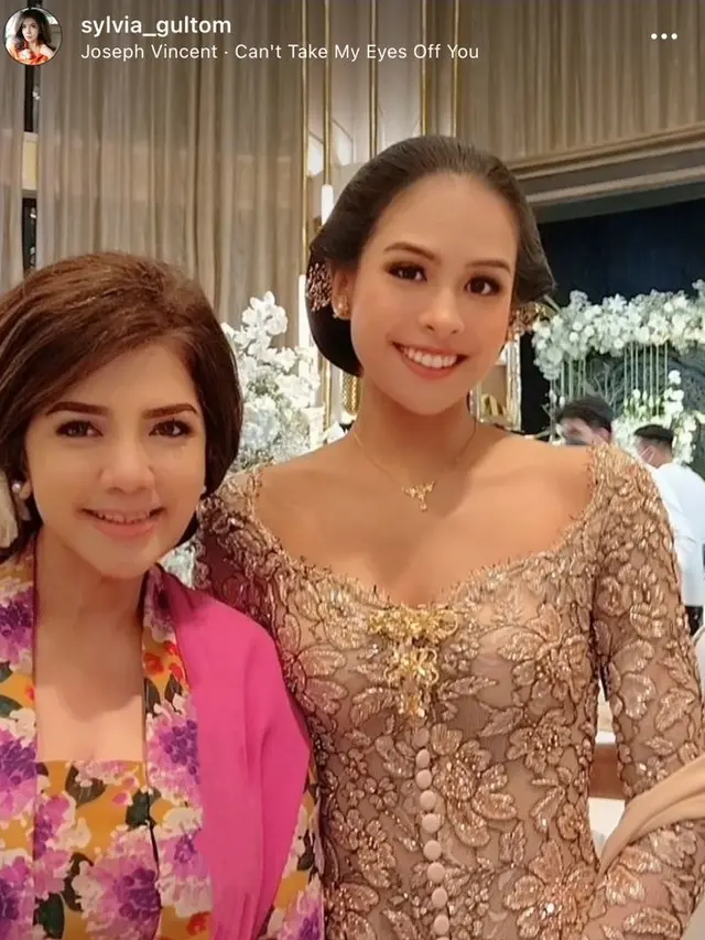 5 Potret Maudy Ayunda di Pernikahan Amanda Khairunnisa, Tampil Serasi dengan Suami