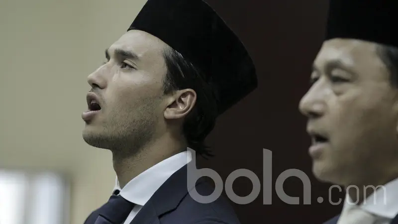 Ezra Walian