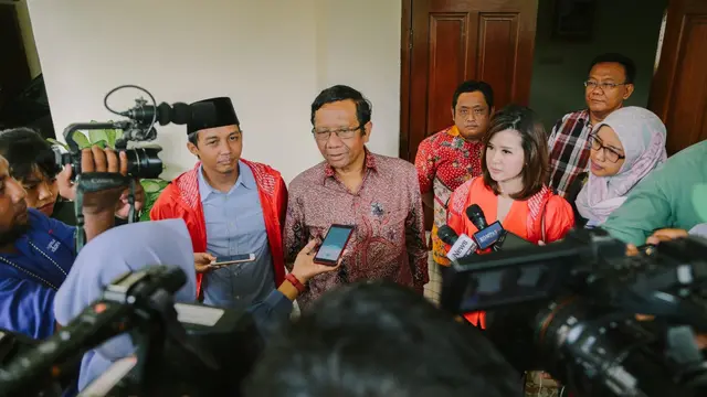 Pengurus DPP PSI bertemu mantan Ketua Mahkamah Konstitusi Mahfud MD (Istimewa)