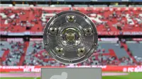 Trofi Bundesliga. (AFP/SVEN HOPPE)