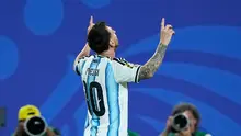 Pemain Argentina Lionel Messi merayakan gol saat laga Grup J Piala Dunia 2026 antara Argentina vs Aljazair di Kansas City, Mo., Selasa, 16 Juni 2026. (AP Photo/Charlie Riedel)