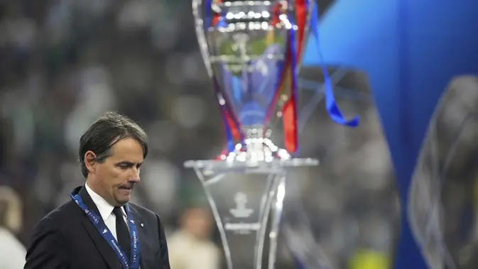 Cuma 1 Suporter Sambut Kepulangan Inter Milan usai Dihajar PSG di Final Liga Champions: "Saya Orang Bodoh"