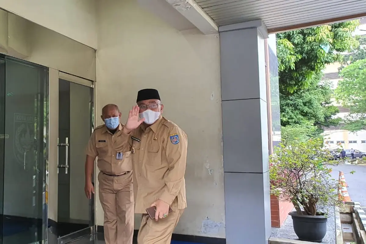 Mohammad Idris Berkantor Kembali Usai Sembuh dari Covid-19