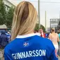 Pasangan kapten Islandia Aron Gunnarsson, Kris Jonasdottir (ESPN)