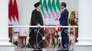 Jokowi dan Ebrahim Raisi sepakat mendukung perjuangan rakyat Palestina. Kesepakatan tersebut didapat usai Jokowi dan Ebrahim Raisi menjalani komunikasi bilateral yang tertutup selama hampir dua jam di Istana Kepresidenan Bogor. (AP Photo/Achmad Ibrahim)