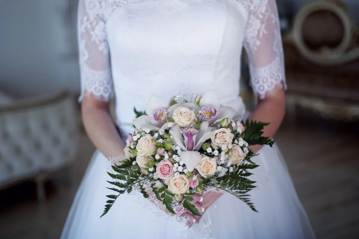 Ilustrasi gaun pengantin