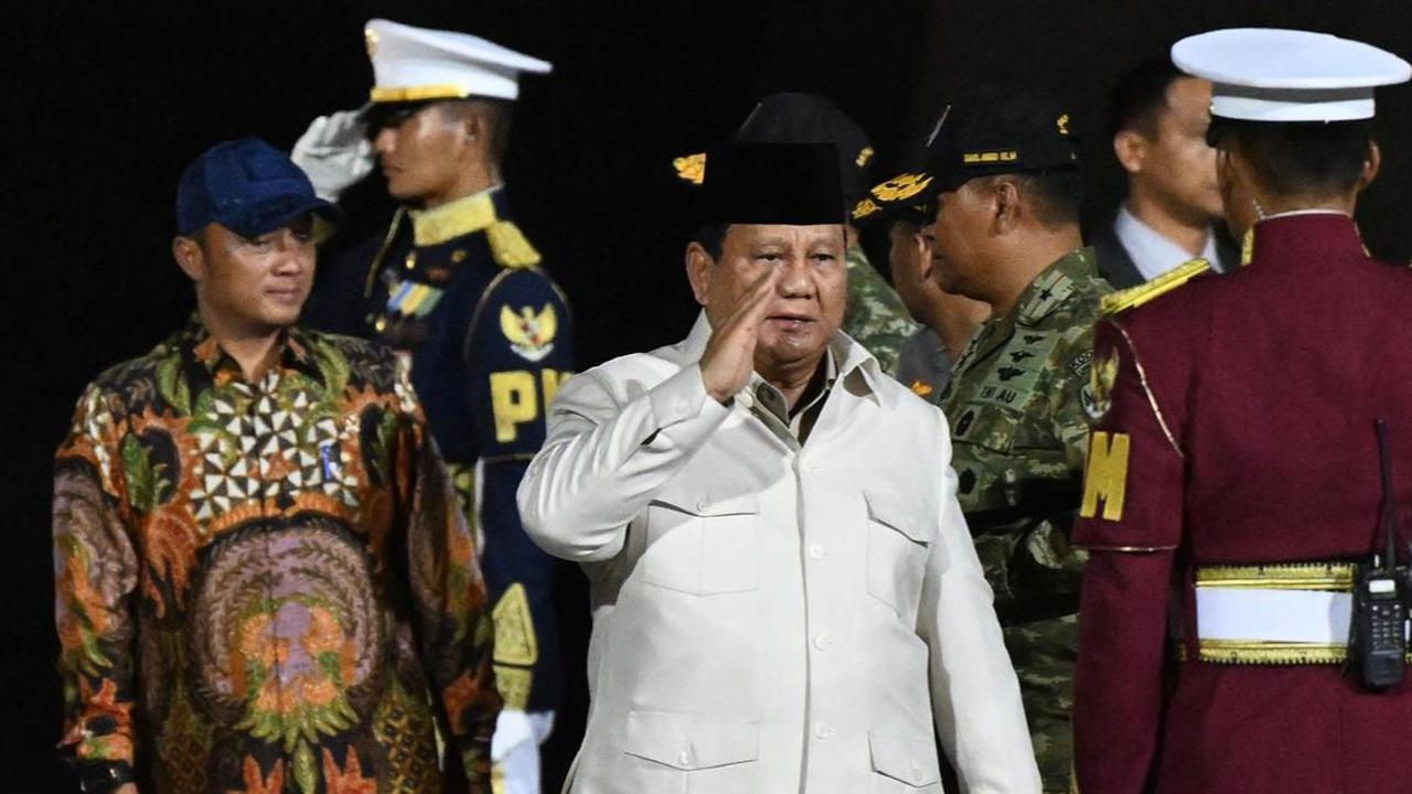 Presiden Prabowo Subianto Tiba di Tanah Air Usai Hadiri KTT APEC 2025 di Korea Selatan