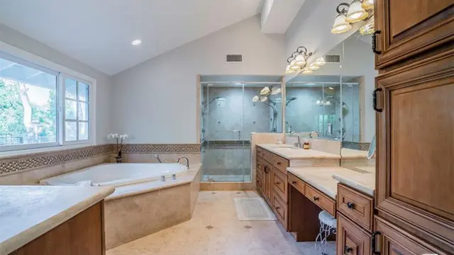 [Bintang] Rumah Selebriti