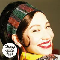 Model yang sempat dekat dengan G-Dragon ini tampil quirky dengan dandanan retro bernuansa 70s.  (Sumber foto: i_am_kiko/instagram)