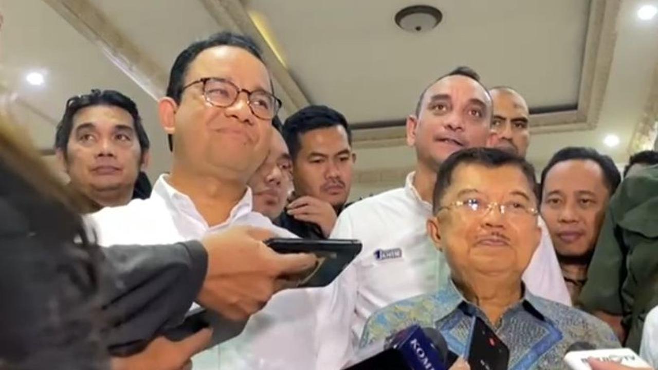 “Itu semua ada aturannya, yakni tidak boleh saling mengganggu. Jadi selama ada izinnya (penayangan videotron), itu adalah pelanggaran,”&nbsp;