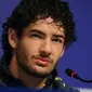 Alexandre Pato mengaku akan bekerja keras untuk mendapatkan kesempatan dipanggil tim nasional Brasil di Piala Dunia Rusia 2018. (AFP/Daniel Garcia)