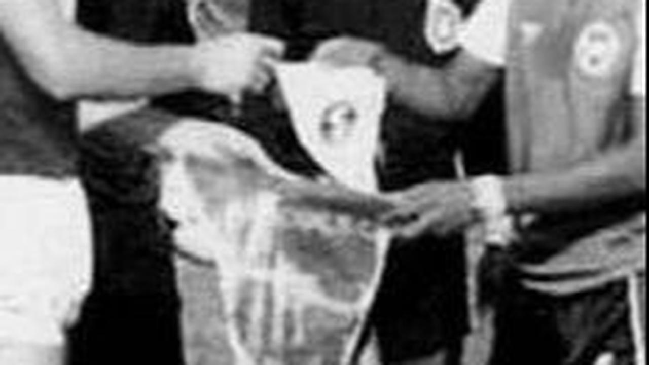 Potret Lawas Tim Lokal Surabaya Kalahkan Arsenal 40 Tahun Lalu, Menang Telak!