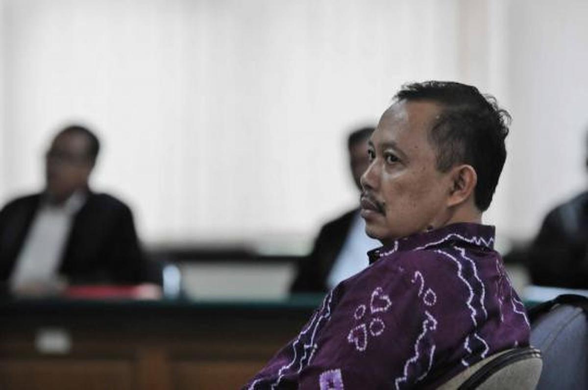 Dadong Irbarelawan dituntut 5 tahun penjara