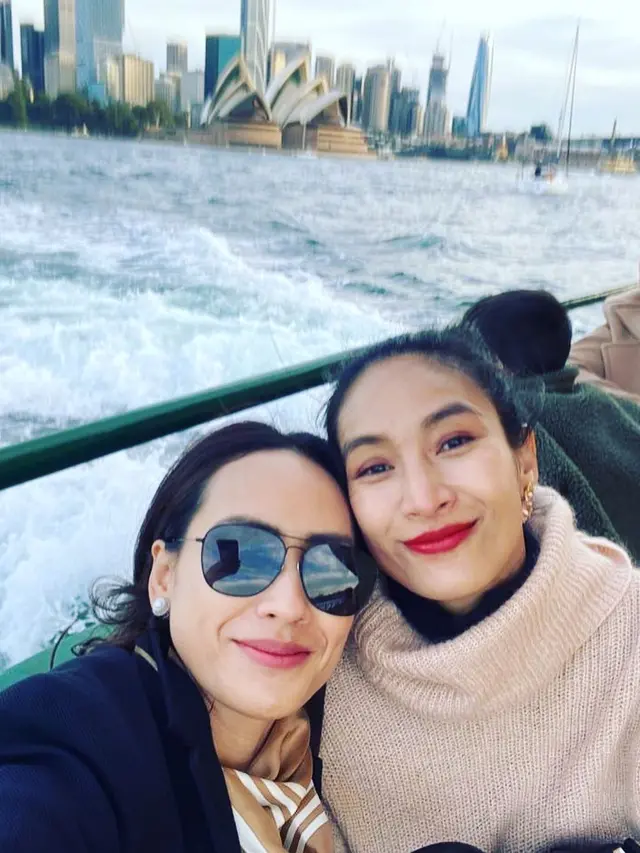 Seru Main Salju, Ini 7 Potret Liburan Happy Salma Kunjungi Nenek di Australia