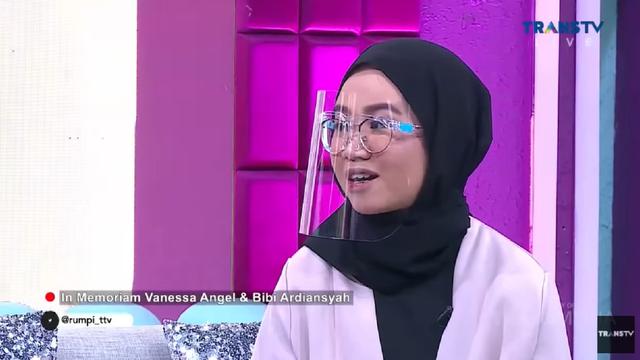 Adik Vanessa Angel