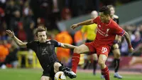 Pemain Liverpool, Philippe Coutinho (kiri), saat beraksi kontra Rubin Kazan, beberapa waktu lalu. (Reuters / Phil Noble Livepic)