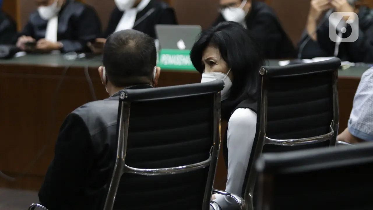Tiga Petinggi PT Adonara Propertindo
