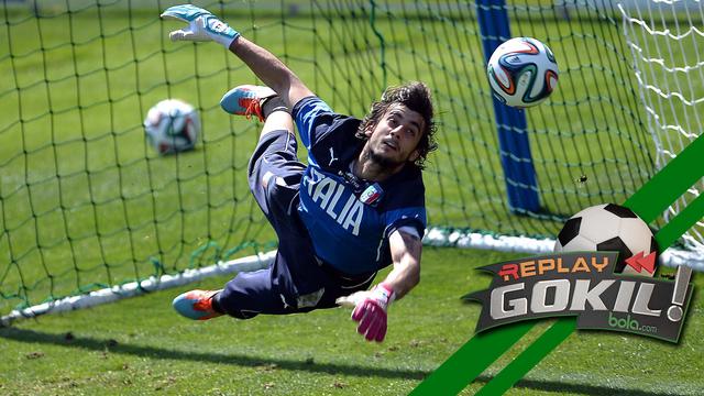 Replay Gokil: Kiper Incaran Liverpool dan MU Unjuk Gigi