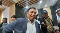 Direktur Utama PT Garam, Abraham Mose ditemui di Kantor Kementerian Kelautan dan Perikanan, Jakarta, Rabu (11/6/2025). (Arief/Liputan6.com)