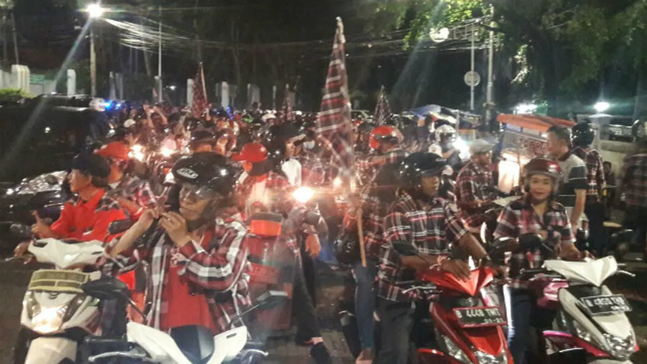Pasukan Kotak-Kotak Relawan Ahok - Djarot